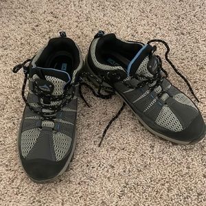 Pacific Mountain Hiking Shoes